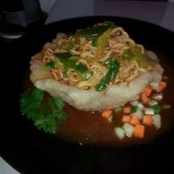 pempek indomie goreng