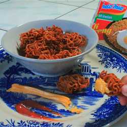 INDOMIE GORENG CAKAR AYAM