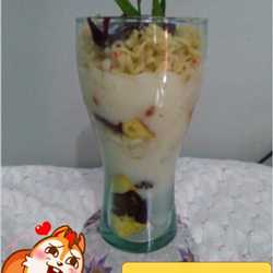 desert vanilla noodle in glass