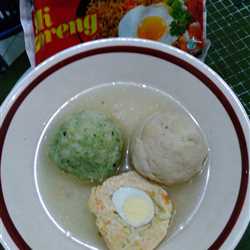 Bakso jumbo mie telur puyuh 