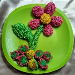 Bunga mie isi kelapa parut manis