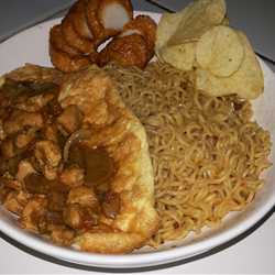 Mie goreng ayam jamur pedas