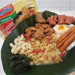 Indomie ayam yamin pincuk