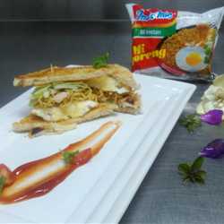 Indomie sandwich 