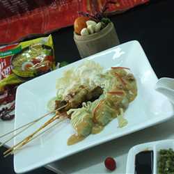 INDOMIE LILIT LONTONG SATE PADANG @UNIQMIE