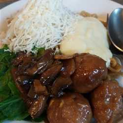 Indomie goreng bakso jamur saus tiram