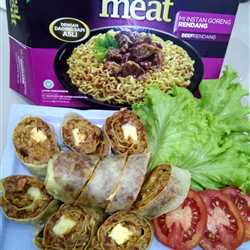 Rollade kornet indomie rendang