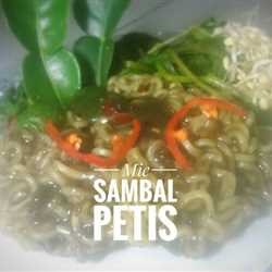 MIE SAMBAL PETIS