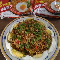 Mie Nyemek Pedas