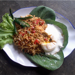 MIE GORENG LAUK PEDAS