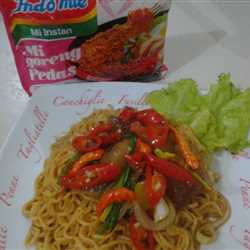 Mie Oseng Kikil Mercon
