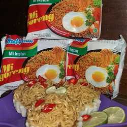 Kue Talam Spesial Indomie ala Riska