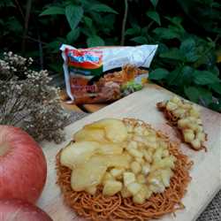 APPLE NOODLE VLAAI