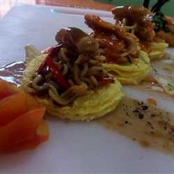 Indomie Goreng Tiga Rasa (lada Hitam, Rica-rica, Teriyaki)