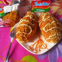 roti abon isi mie goreng rendang saus mayones