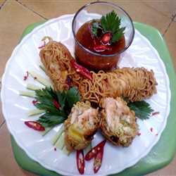 Ayam gulung mie