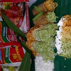Putu mie pelangi