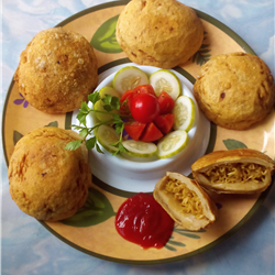 Empek empek Hot Indomie