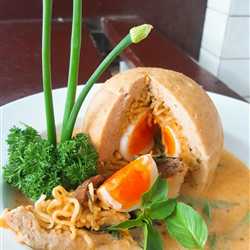 BOLA INDOMIE IKAN ASAP