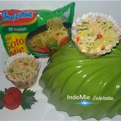 IndoMie Hot mangkok Spesial