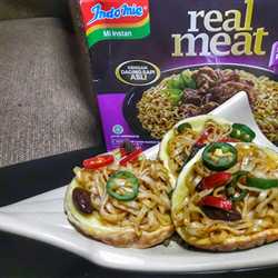 Kue Lumpur Indomie Rendang