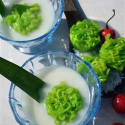 Putri Mayang Indomie Kinca durian