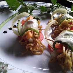 SALADISTIMEWA INDOMIE GORENG 45 TAHUN