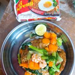 Mie Telur cah Cap cay seafood
