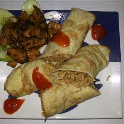 Dadar indomie dengan ayam lada hitam