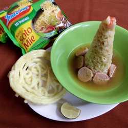 mie tumpeng soto kuah