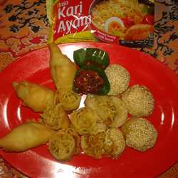 molen dan onde-onde indomi indonesia