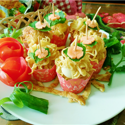 Cup-cup Mie Telur Puyuh