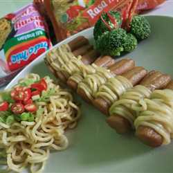 Sosis Gulung Sambal Mattah ala Indomie