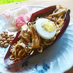 INDOMIE JANTUNG PISANG PEDAS