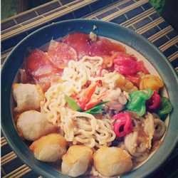 Seblak mie ayam spesial