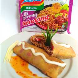 Lumpia Indomie Rendang Soju (Sosis Keju)