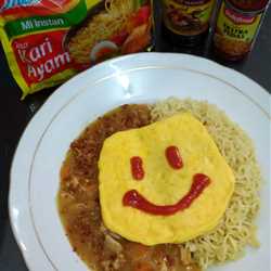 Indomie Kari Ayam Omelet