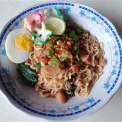MIE KUAH RASA RAWON SPECIAL