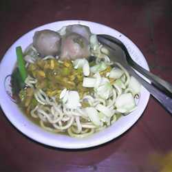 indomi bakso ayam cincang tongseng 