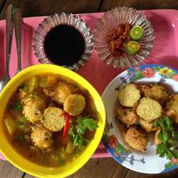 SOUP AYAM BOLA-BOLA MIE