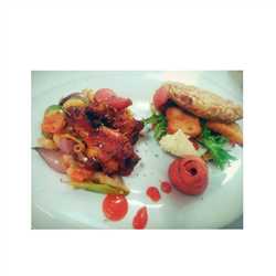 Burger Noodle With Salad,Pasta spicy chicken and sausage