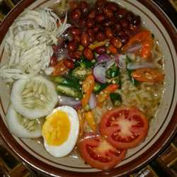 Indomie Kari Merdeka (Mercon dengan kacang asin)