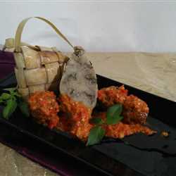 Ketupat Lebaran Indomie Sambal Goreng Kreni