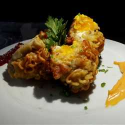 Prekedel Mie le contenu de l'œuf congelé ( perkedel mie isi telur beku )