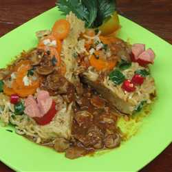 Vichy Carrots Noodle Dengan Saus Rendang Jamur