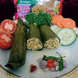 Arem Arem isi Indomie Sambal Matah