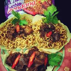 Lalapan Kol Indomie Brongkos Sapi