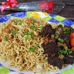 Indomie Goreng Kurma  (Masakan Khas Kalimantan Selatan)
