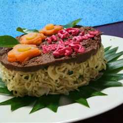 Kue Tart Mie Bumbu Rendang