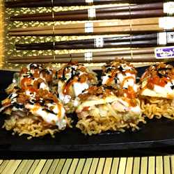 SUSHI PIZZA MY NOODLEZ SALMON TERIYAKI